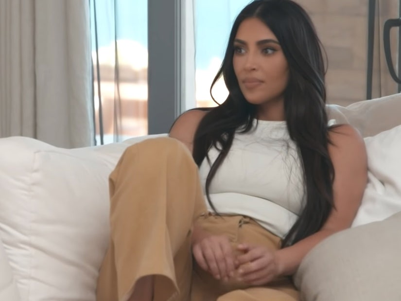Kuwtk Deleted Scene Kim Kardashian Admits Something Very Embarrassing