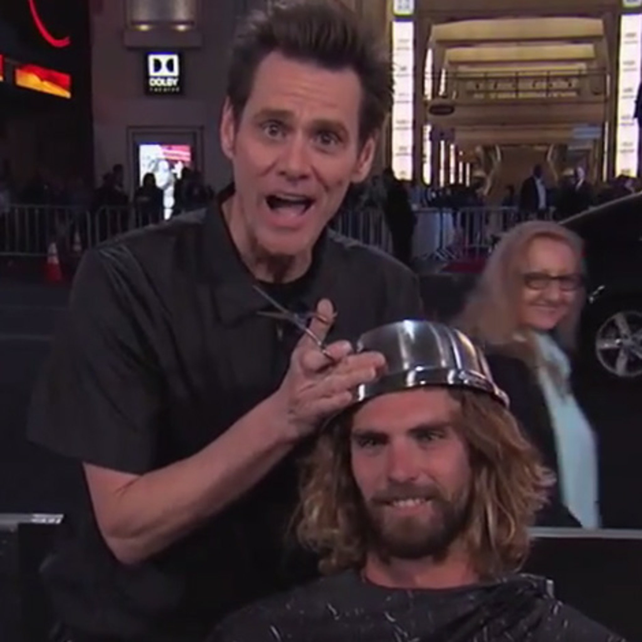 Jim Carrey Gave a Stranger a Bowl Haircut on 'Jimmy Kimmel Live