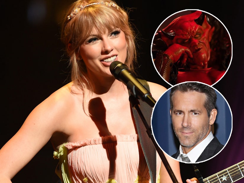 How Ryan Reynolds Got Taylor Swift To Share Love Story Re Record Early