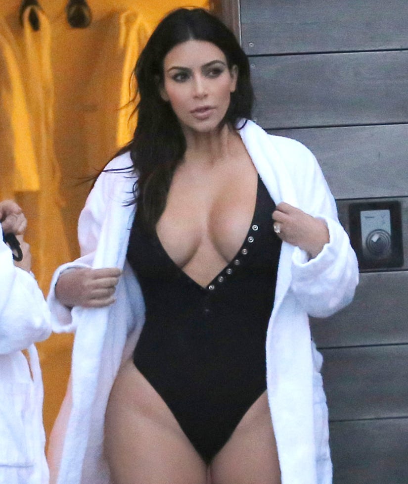 Kim Kardashian Shows Off Insane Swimsuit Bod -- As She Reveals She's
Almost Back to Pre-Baby Weight!