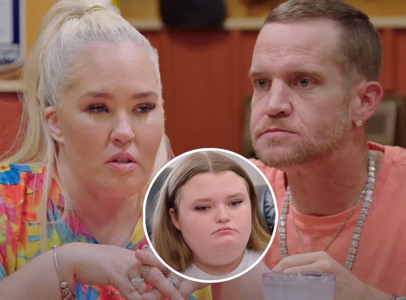 Mama June's Husband Justin Confronts Her About Spending Honey Boo
Boo's Money (Exclusive Video)