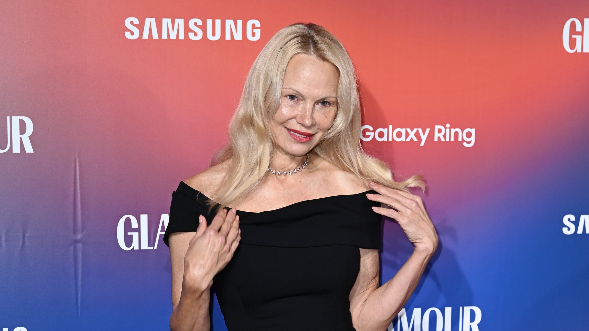 Pamela Anderson Looks Gorgeous at Glamour's Women of The Year Awards