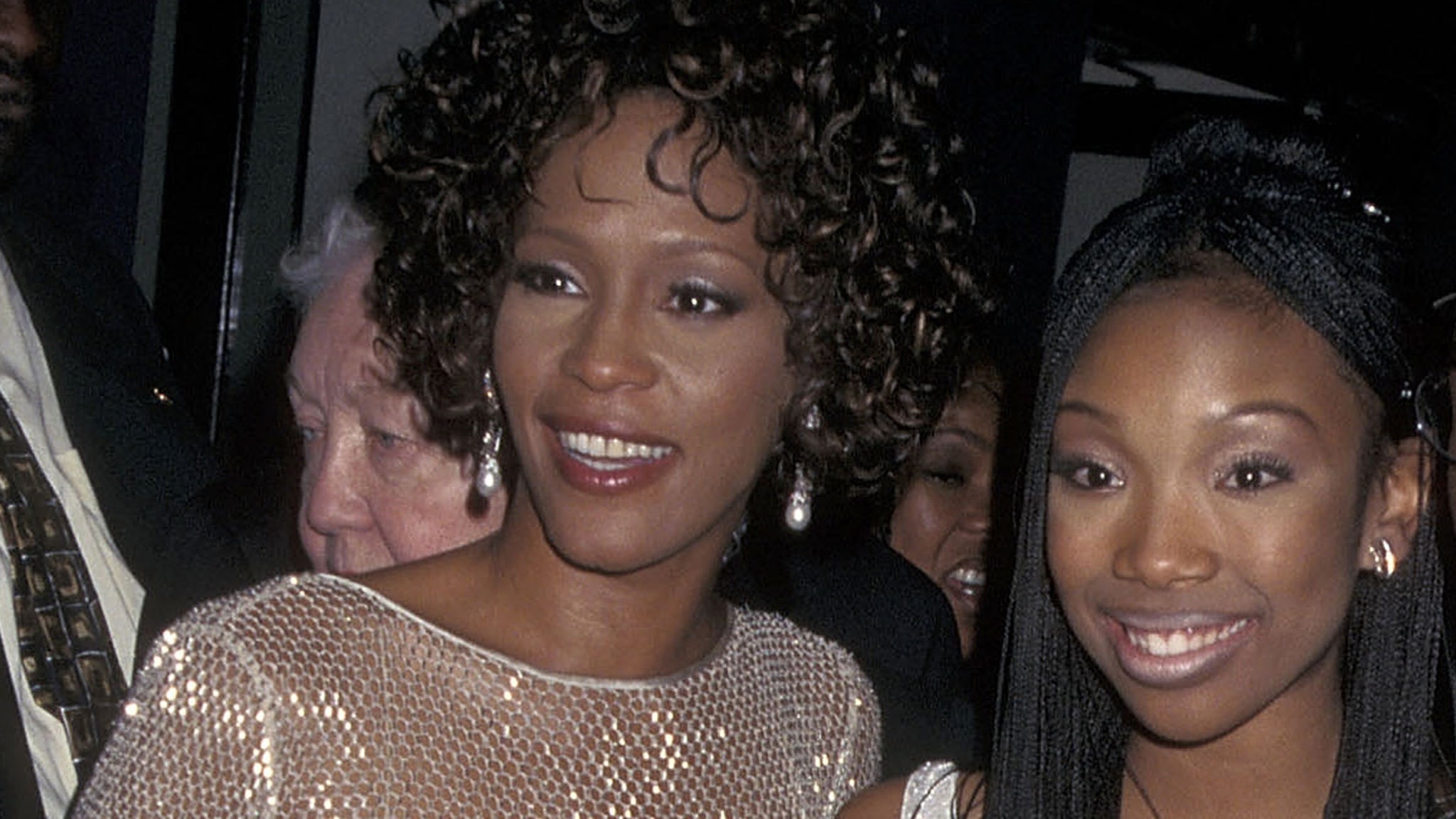 Brandy Dragged By Fans Over Whitney Houston Birthday Message Just A Permanent Meme Now