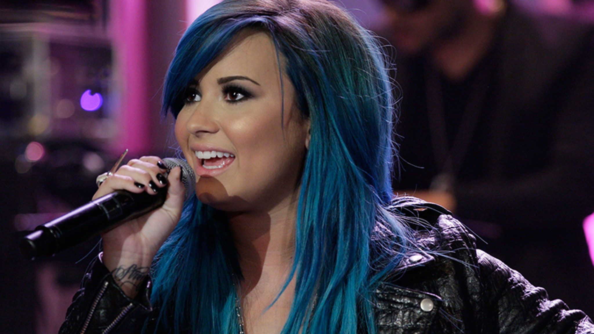 10. Demi Lovato's Blue Hair on the Red Carpet - wide 2