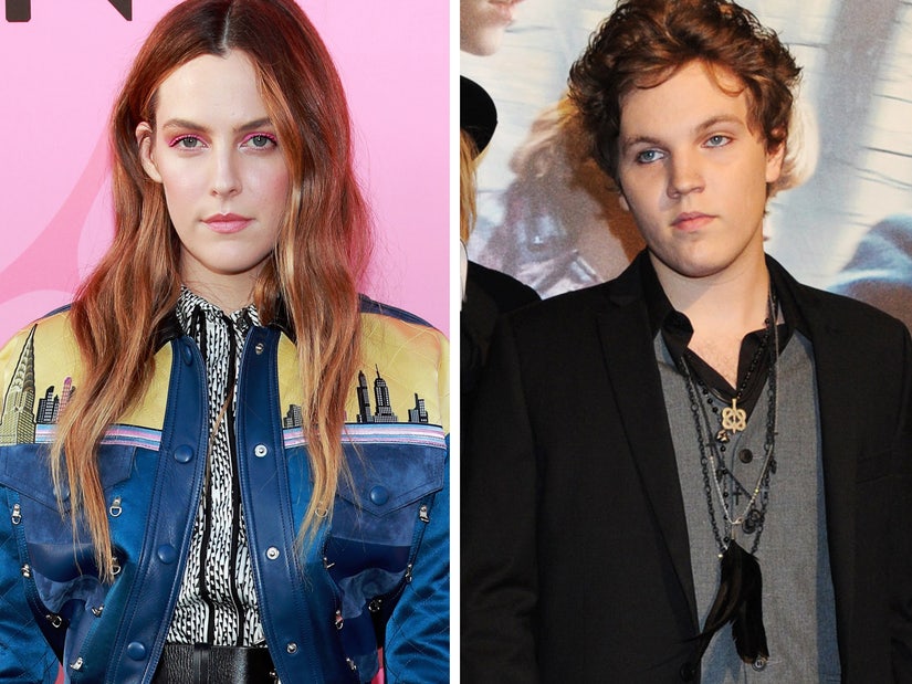 Riley Keough Says She Became a Death Doula In Wake of Brother s