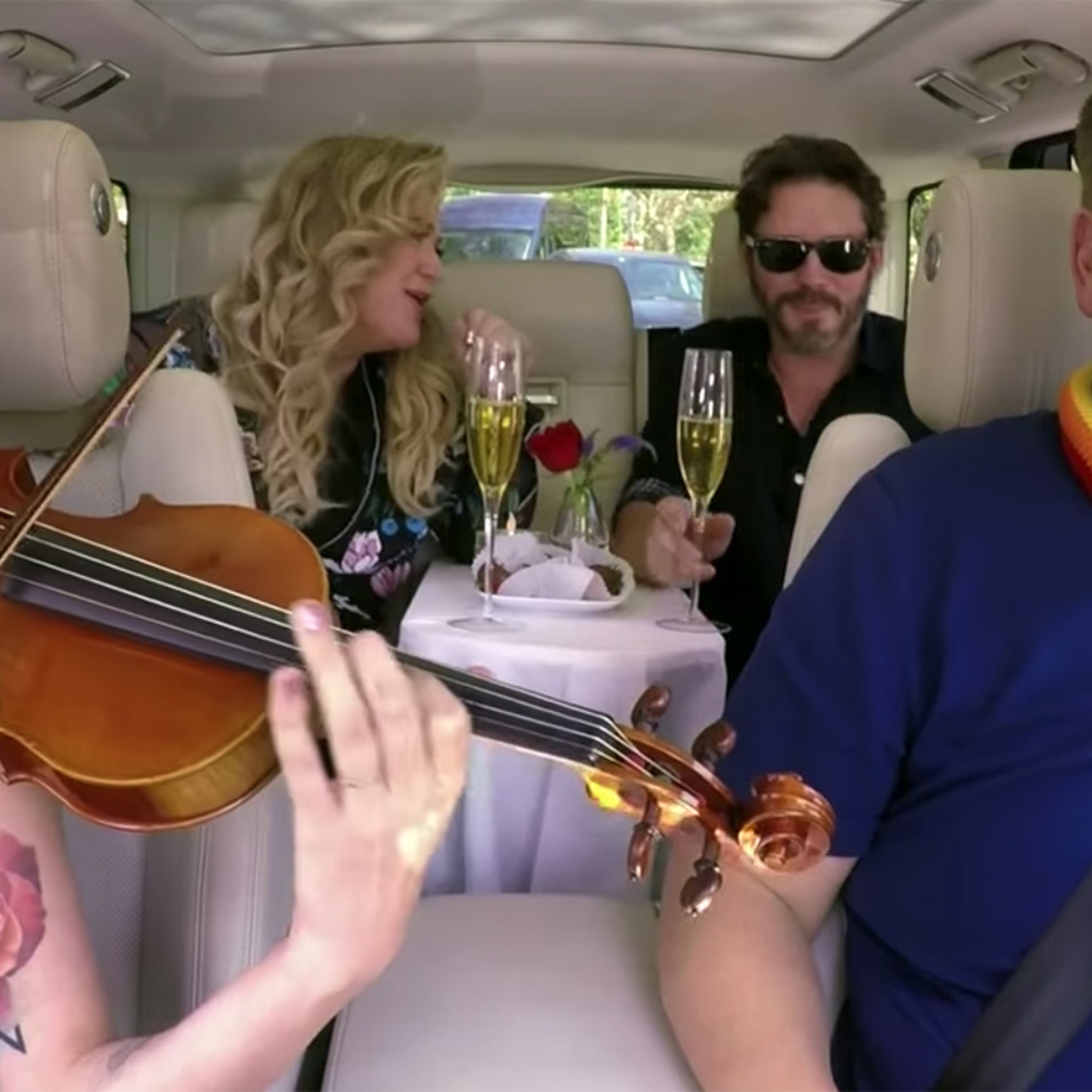 Kelly Clarkson - I Feel Like We're Making a Porn': Kelly Clarkson's Carpool Karaoke Turns  Into Awkward Date Night