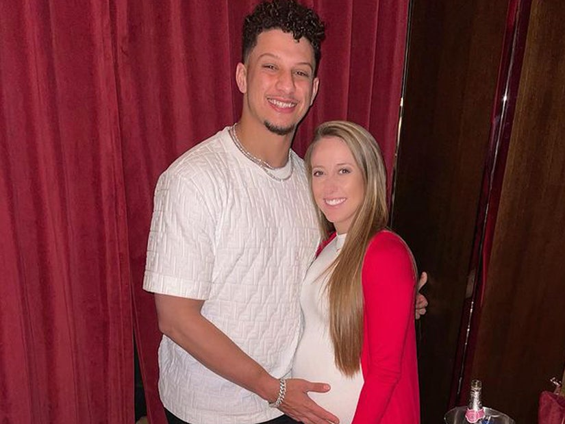 Patrick Mahomes' Pregnant Fiancée Fires Back At 'Hateful Women'