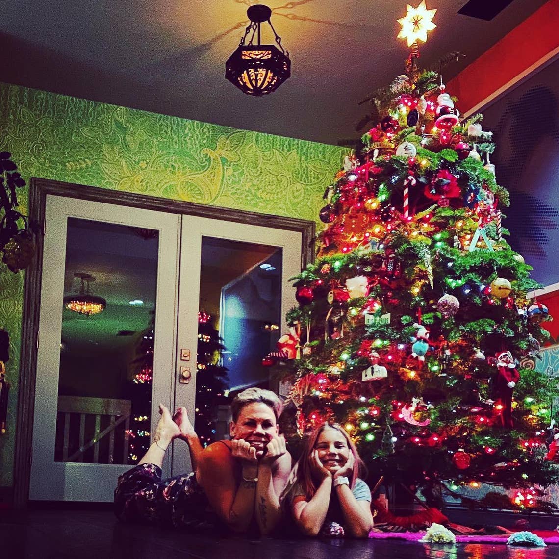 "The hell I can’t! It’s CHRISTMAS SEASON!!!!!!! SANTAS COMING!!!!!!!!!" - Pink and daughter Willow