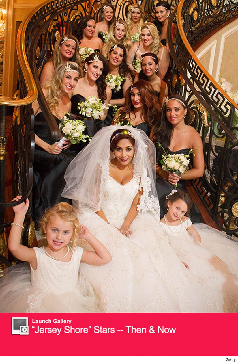 Snooki and JWoww Freak Out While Trying On Wedding Dresses. Get