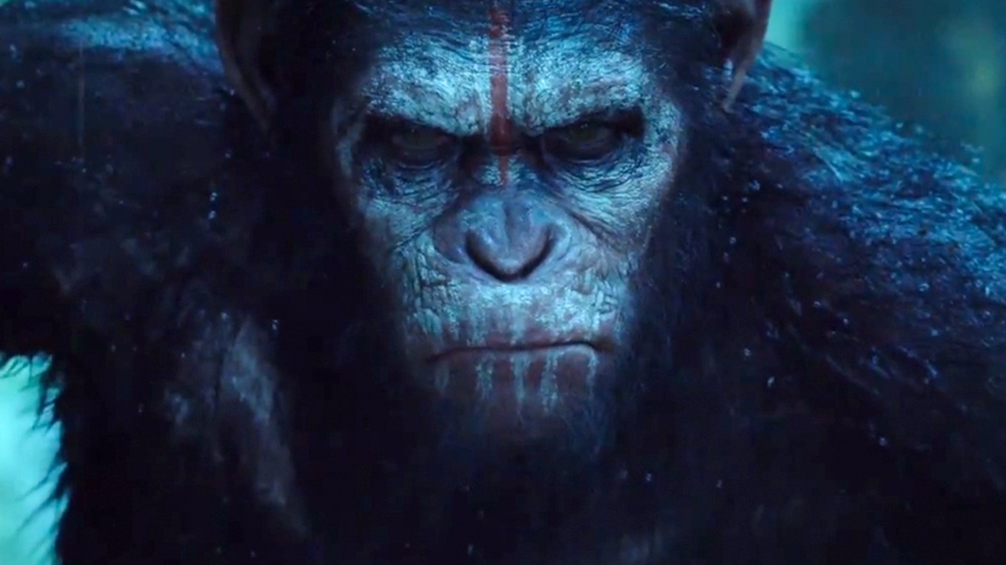 Caesar Looks ANGRY In New "Dawn of The of The Apes" Trailer
