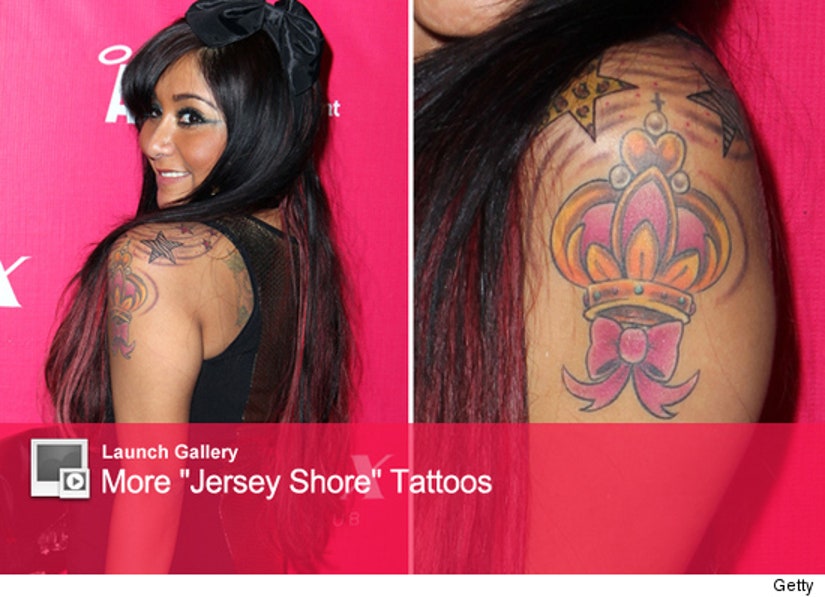 Nicole Snooki Polizzi promotes her new MTV show How Far Is Tattoo Far   Daily Mail Online