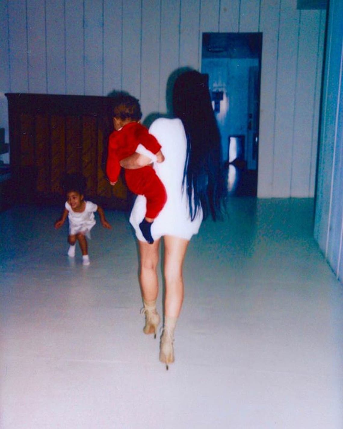 "mom" Kim Kardashian