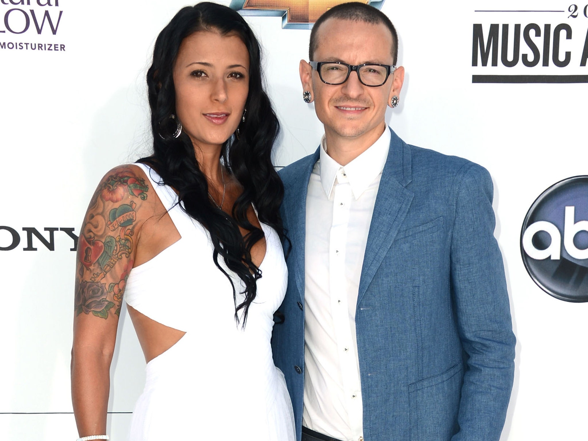 Linkin Park singer Chester Bennington commits suicide:Top 7 lesser known  facts about him - IBTimes India