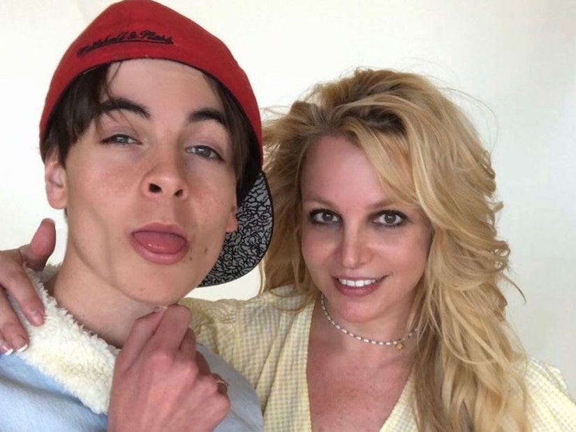 Britney Spears Posts About Her Sons Birthdays Amid Estrangement