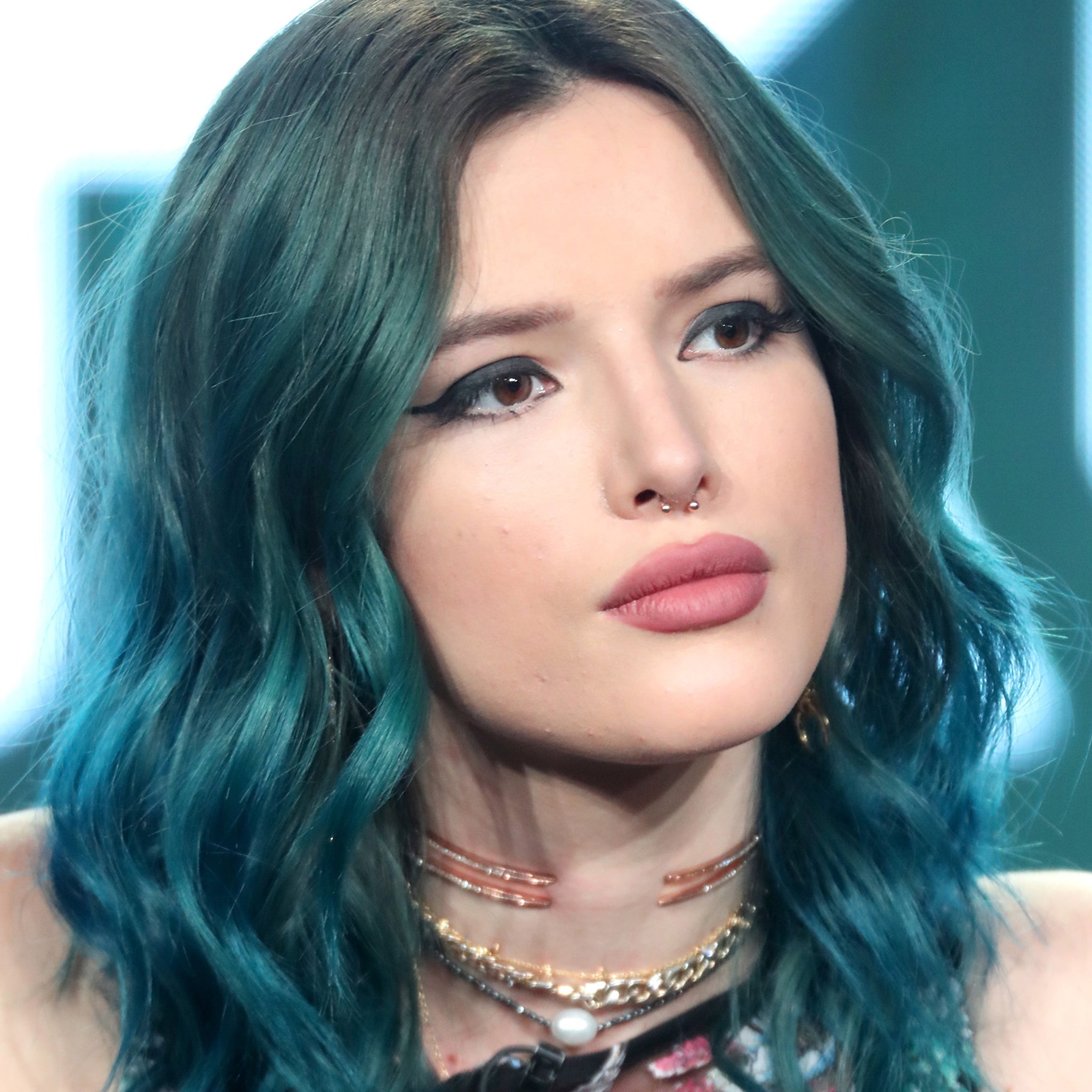 Bella Thorne Denies Being in Explicit Masturbation Video and Wonders  Wheres the Vibrator
