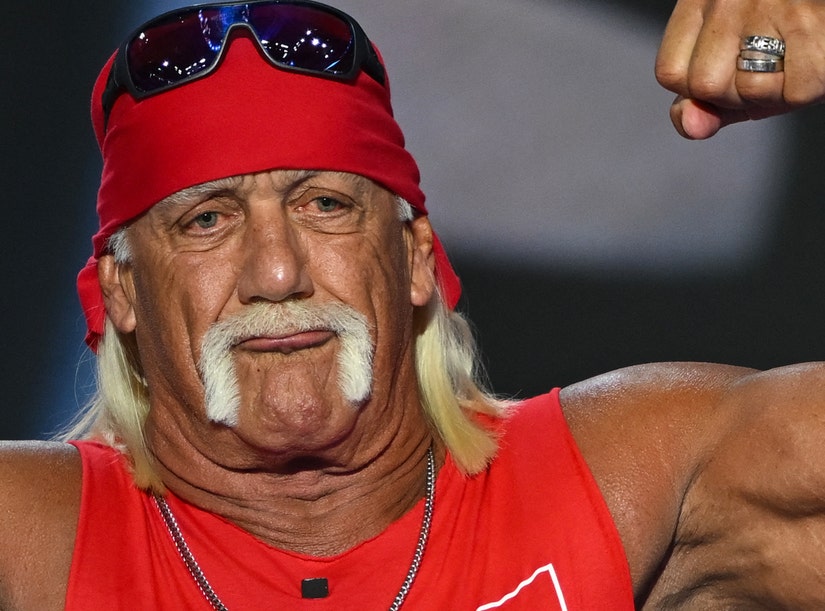 Wrestling World, Celebrities React to Hulk Hogan's Death -- See Their  Tributes!