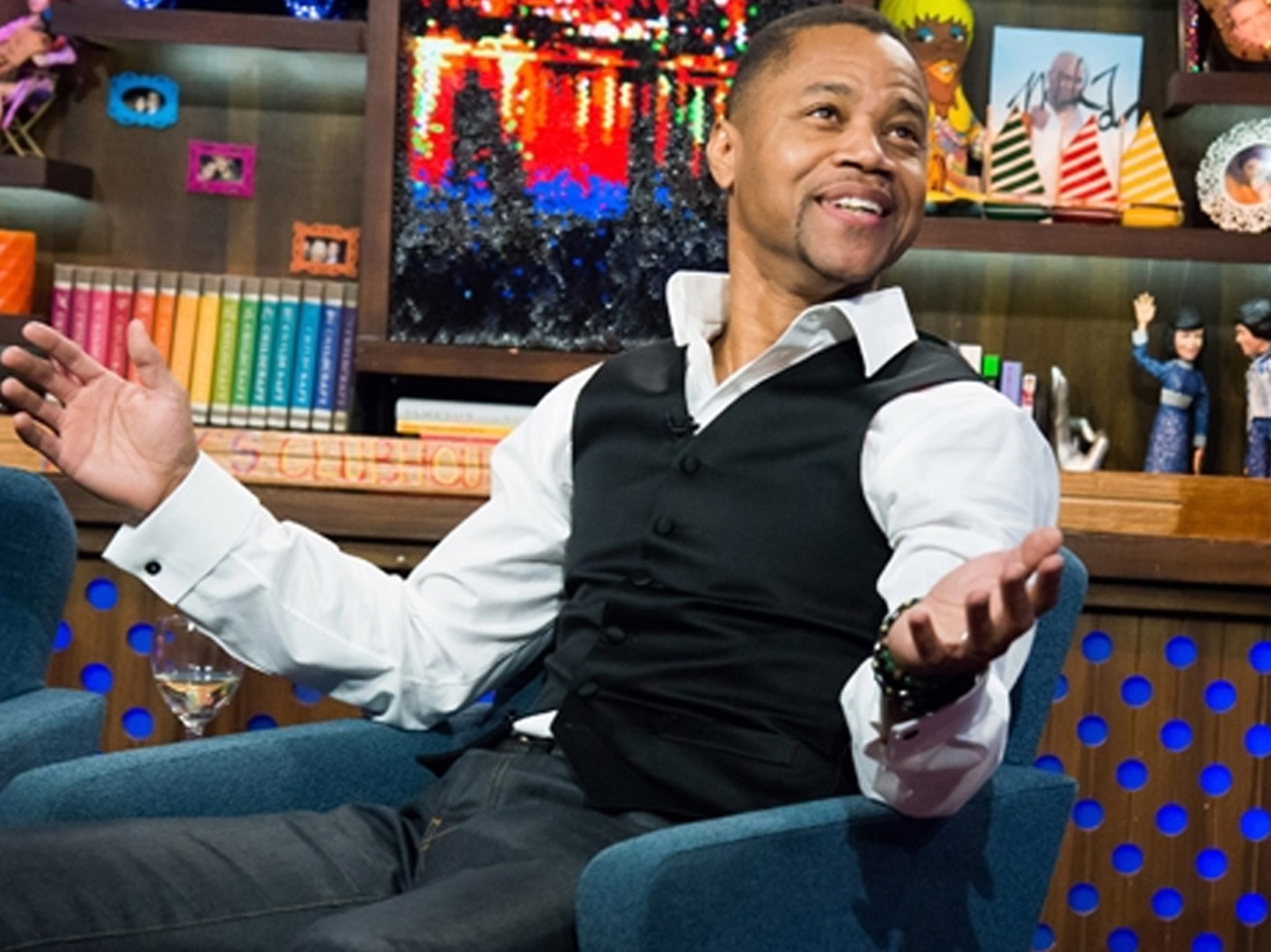 Cuba Gooding Jr. Strips Off His Pants on Live TV!