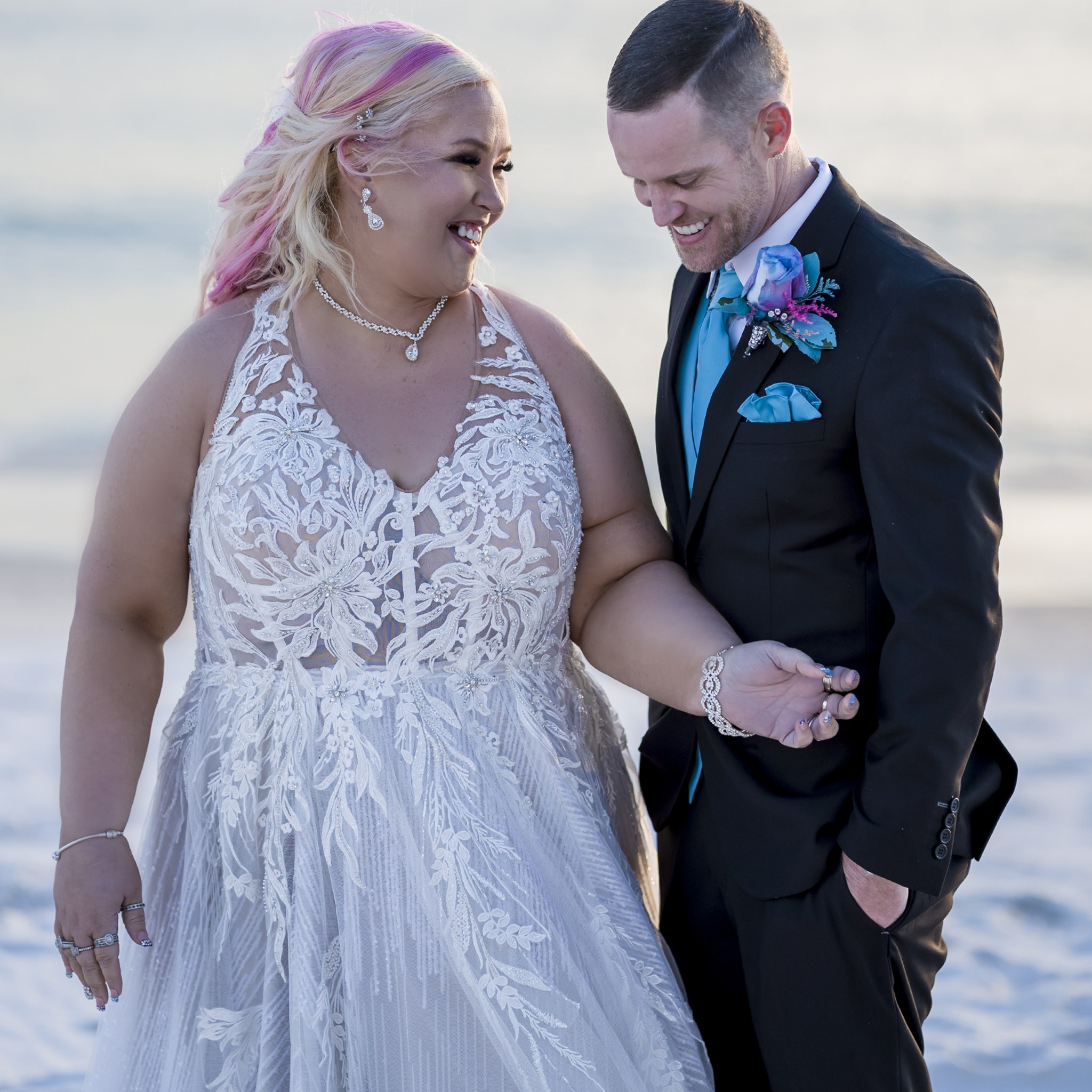 Mama June and Justin Stroud Exchange Vows in Oceanfront Ceremony