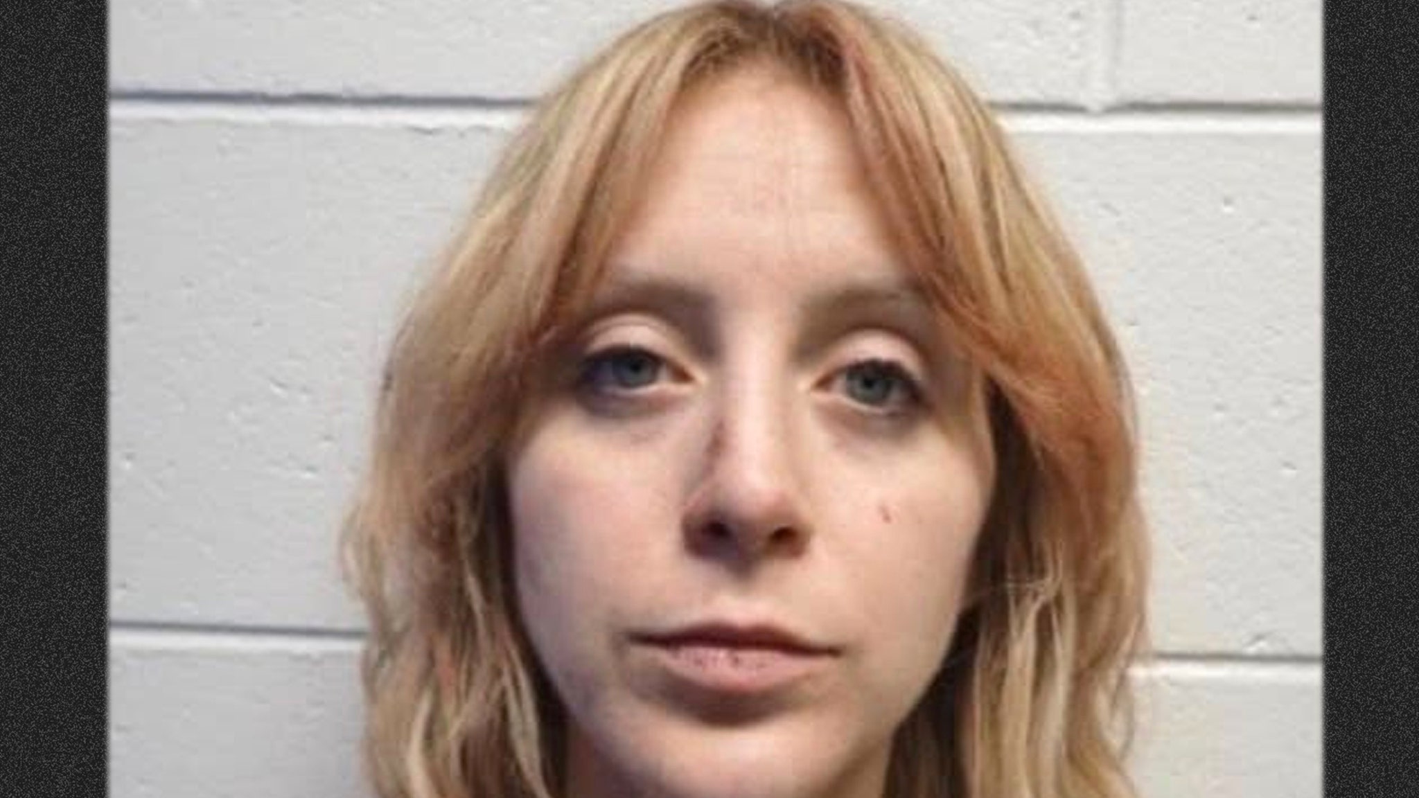 Nanny Stabs Grandfather to Death With Screwdriver, Chases Uncle and 3-Year-Old Toddler Outside