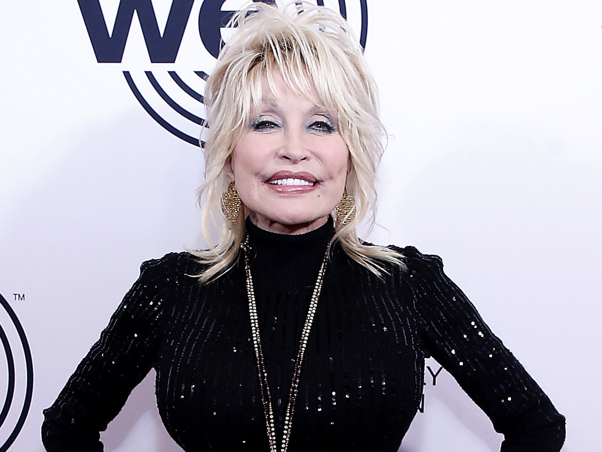 Dolly Parton Dishes on How the Real Life Jolene Looks Like Now