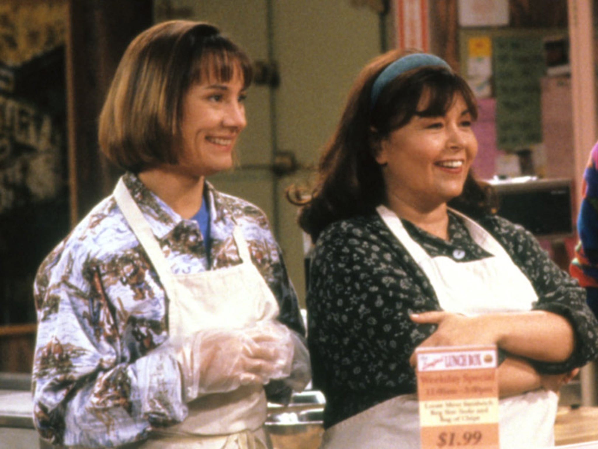 Laurie Metcalf Spills the Tea on Working With Roseanne and Lindsay Lohan --  Who Used a Wheelchair During 