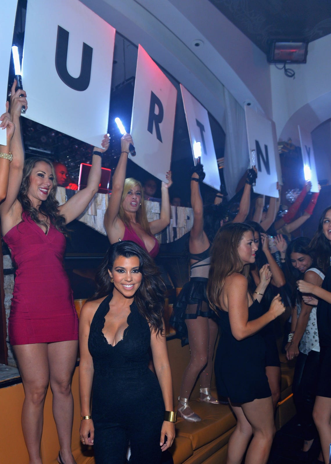 Kourtney Kardashian's Wild Vegas Weekend, image size:1140x1596