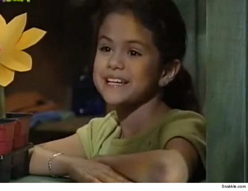selena gomez as a child on barney