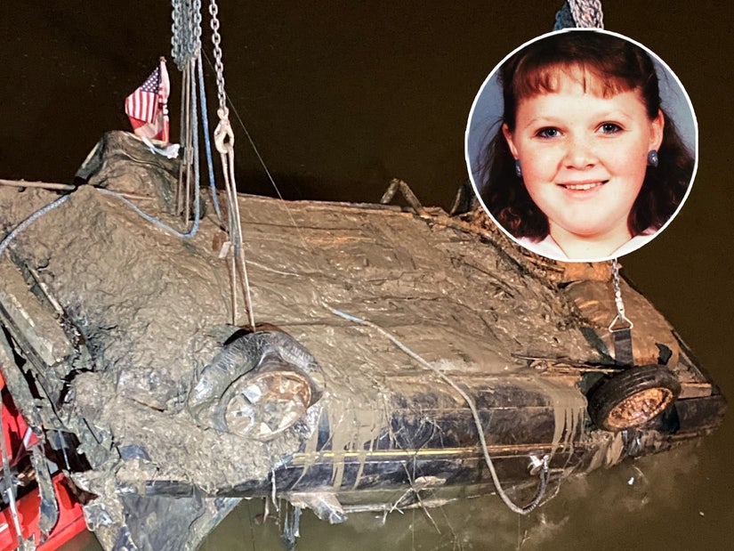 Car Belonging To Pregnant Woman Who Went Missing With Infant Daughter In 1998 Found In 8ft Of Water