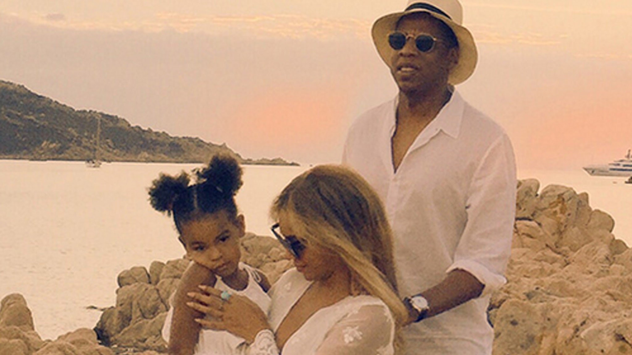Living The Good Life Beyonce Shares New Vacation Photos And Video With Blue Ivy