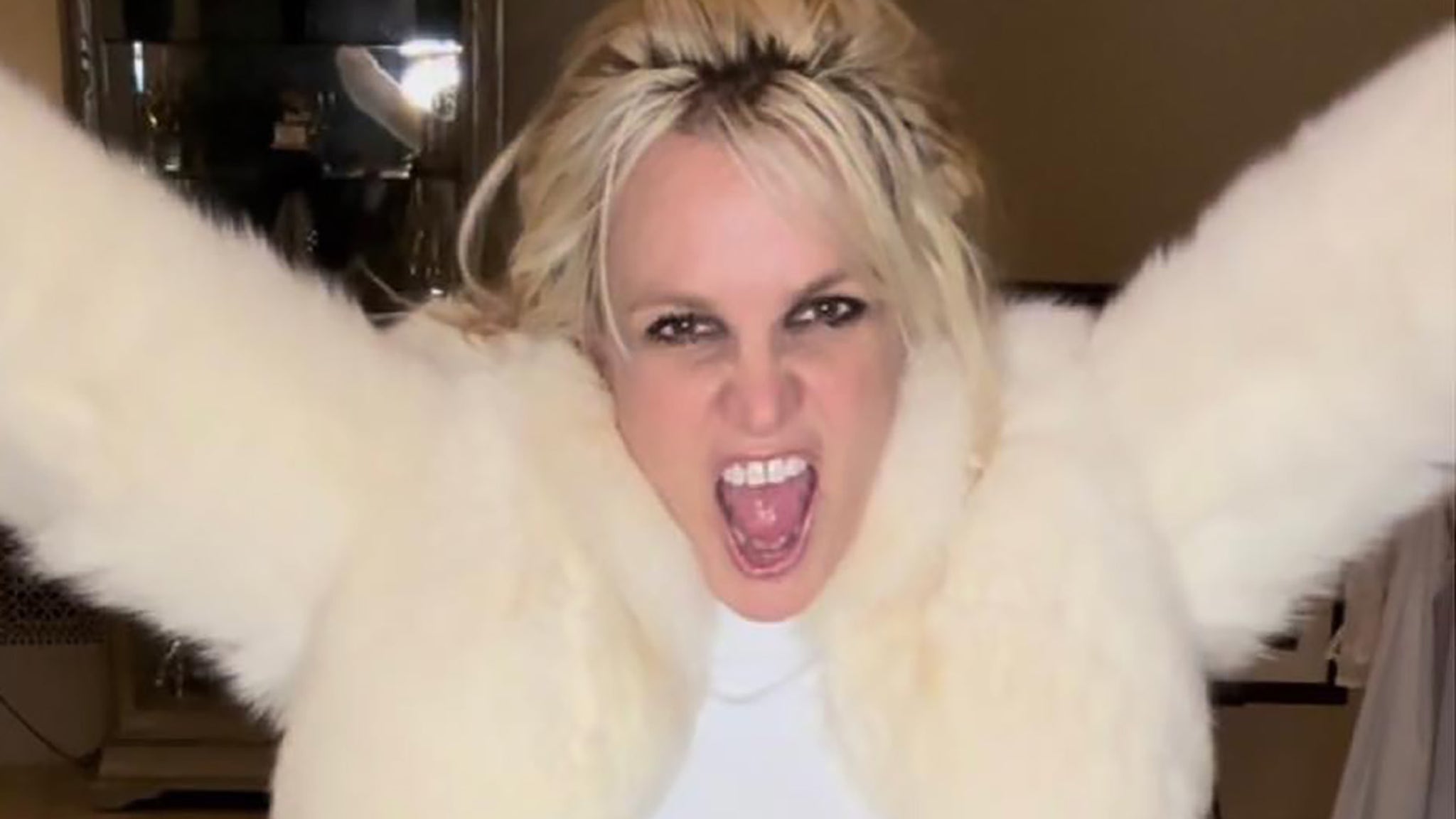 Britney Spears Calls Out Trainer for Saying She Needs 'Younger Body Back,' Leaving Her in Tears