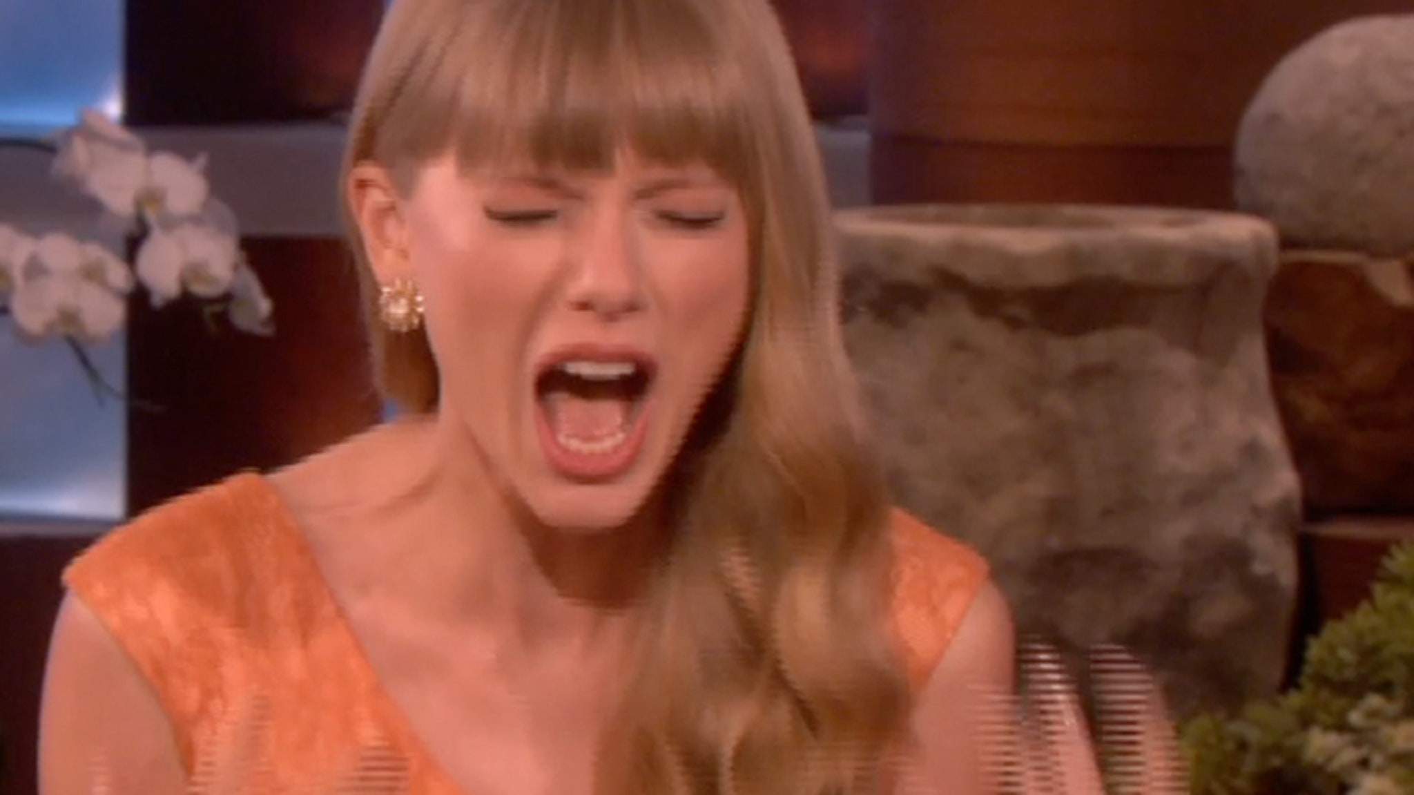 Videos Taylor Swift Put On Spot About Songs By Ellen Gets Scared Twice