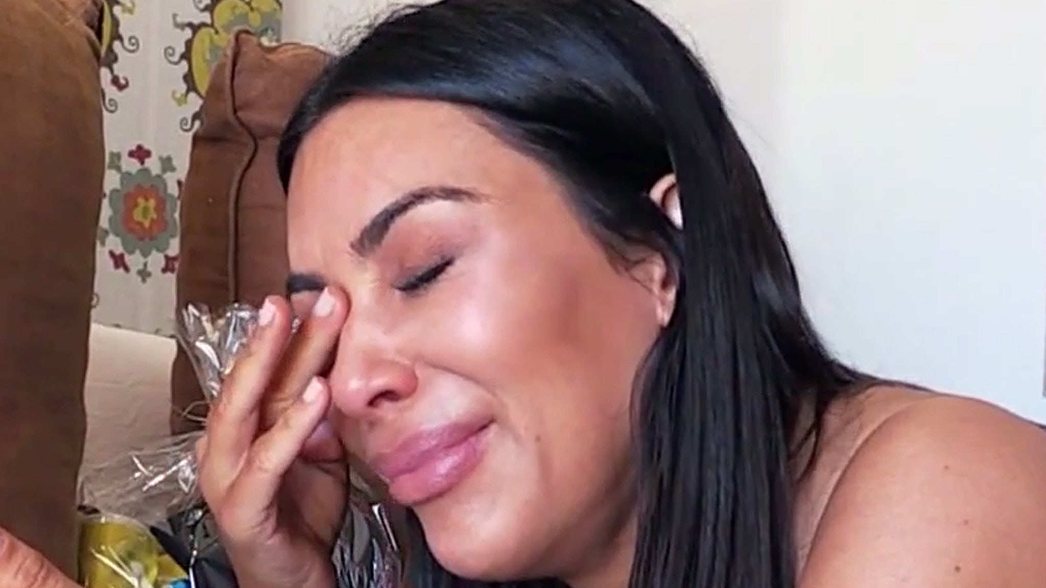 Kim Kardashian 'cried the whole way home' after seeing memes of