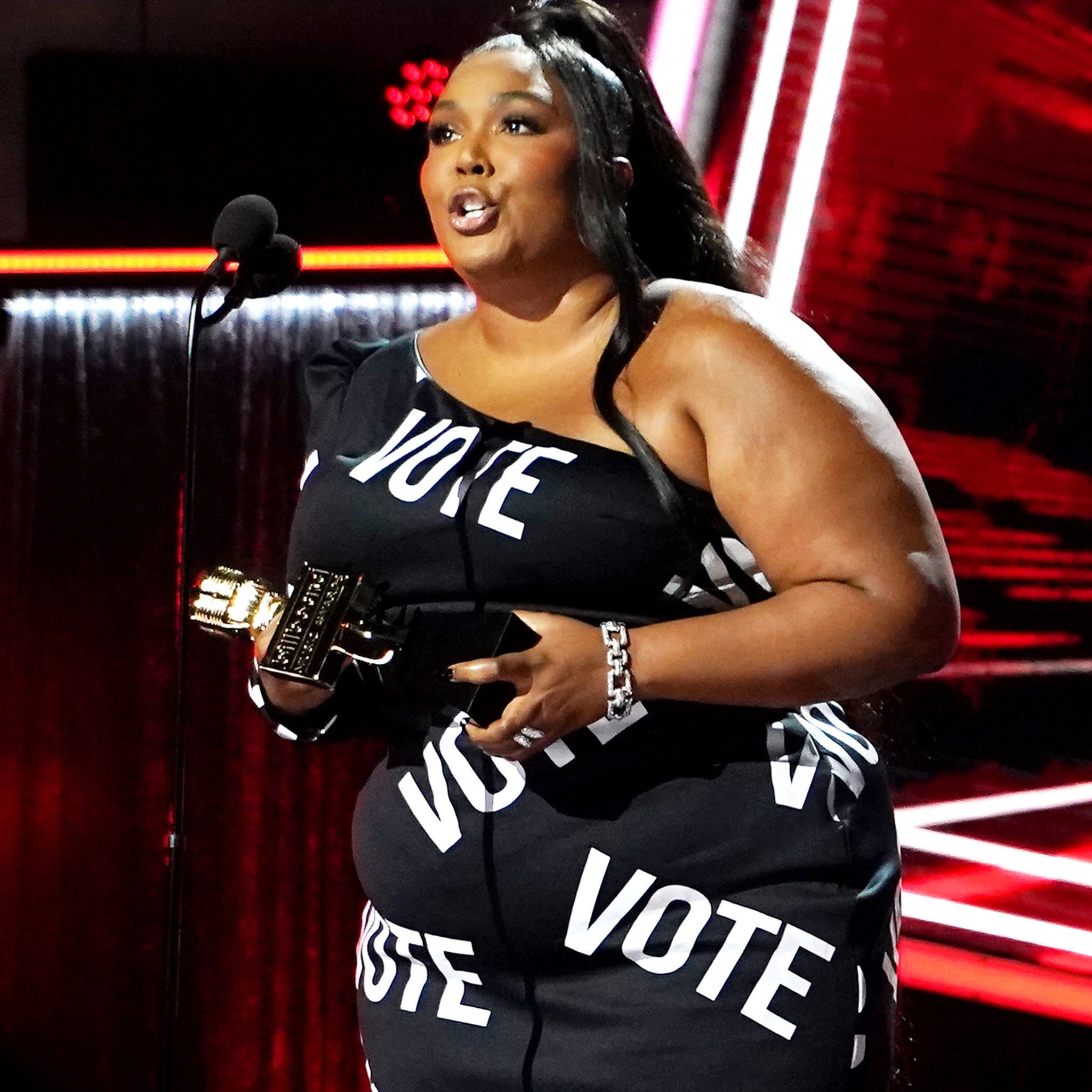 Lizzo Rocks Dress As She Gives Powerful Speech About Suppression at Billboard Music Awards