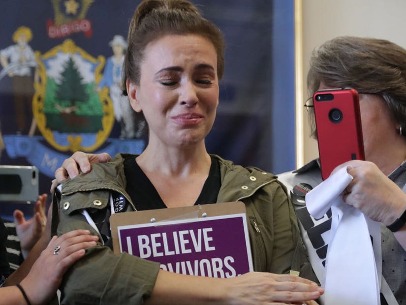 825px x 621px - Alyssa Milano Breaks Down in Tears While Sharing Her Sexual Assault Story