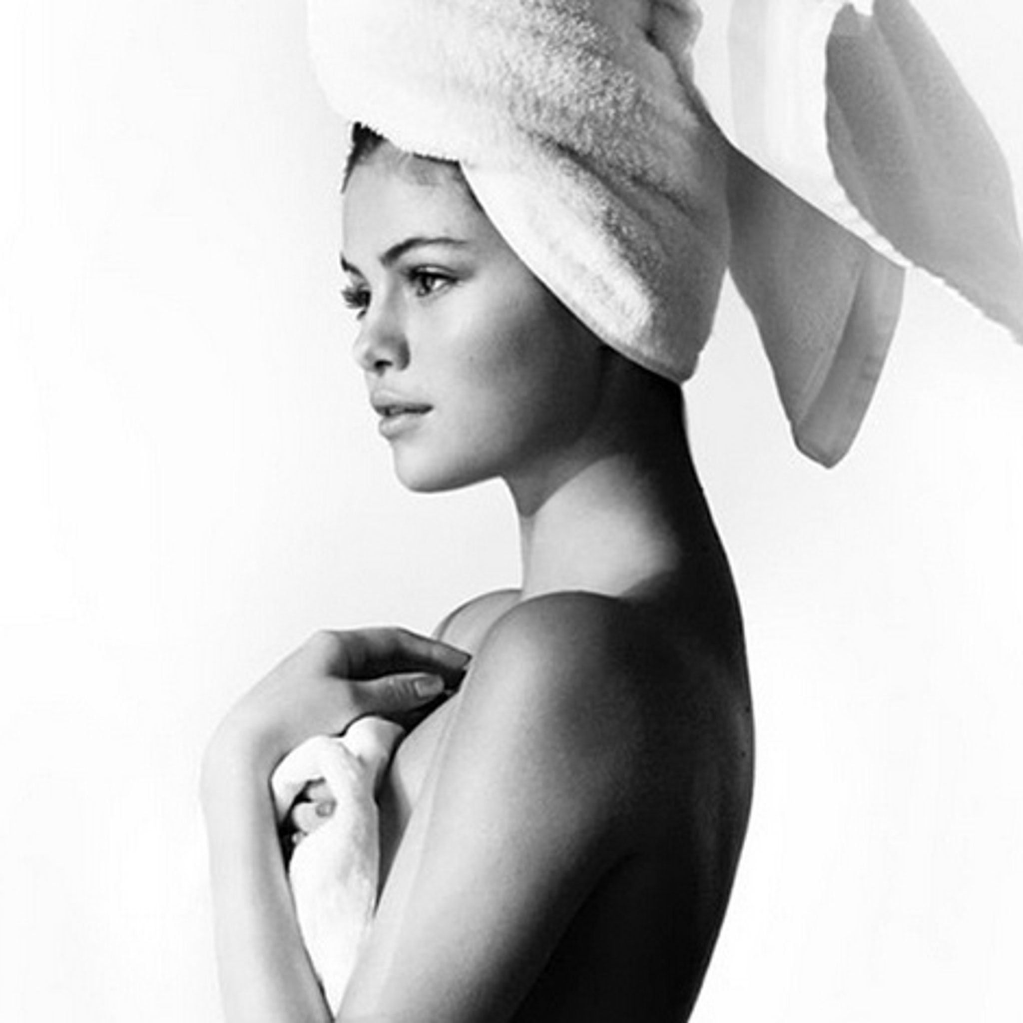 Selena Gomez Goes Nude For Mario Testino's \