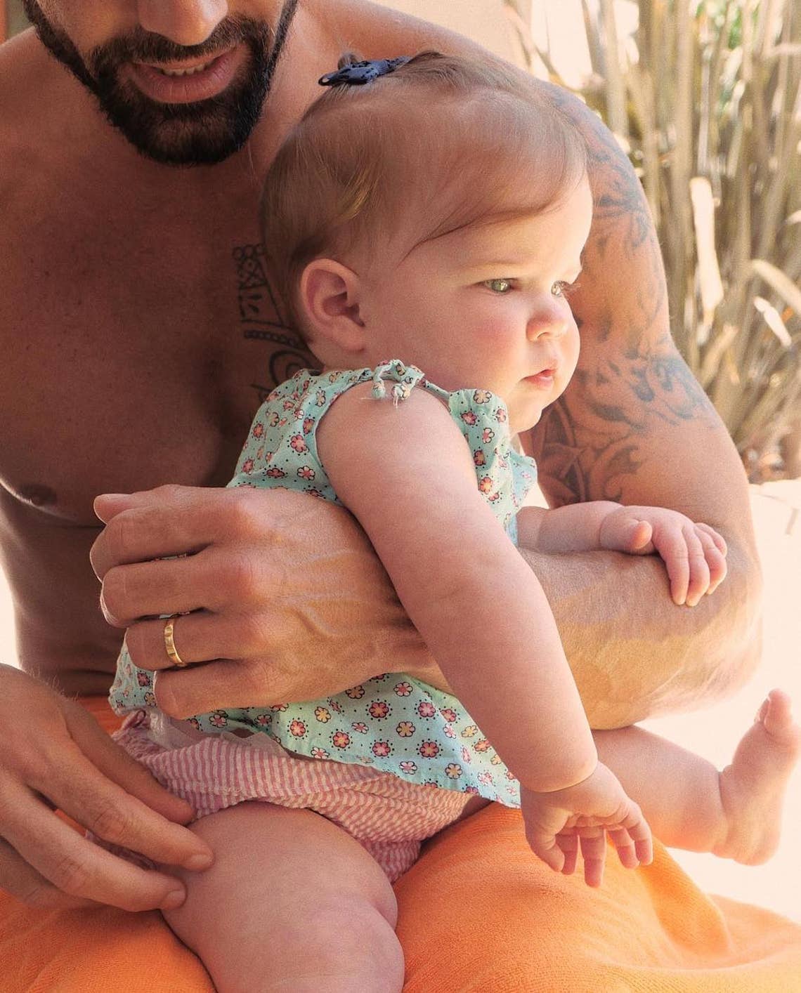 "La luz de mis ojos #Lucia" Ricky Martin and Jwan Yosef share first photo of their daughter. "Baby Lucia Martin-Yosef being the LIGHT she is," added Yosef on his page.