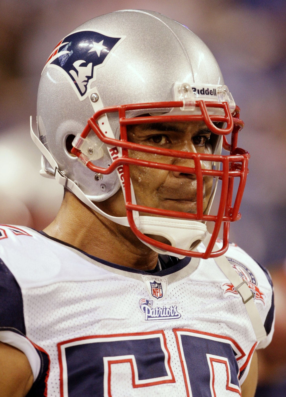 27 December 2009. Patriot Linebacker Junior Seau (55) celebrates