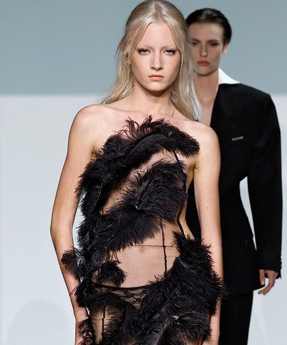 Harry Styles Calls Fan's Ex-Boyfriend During Madison Square