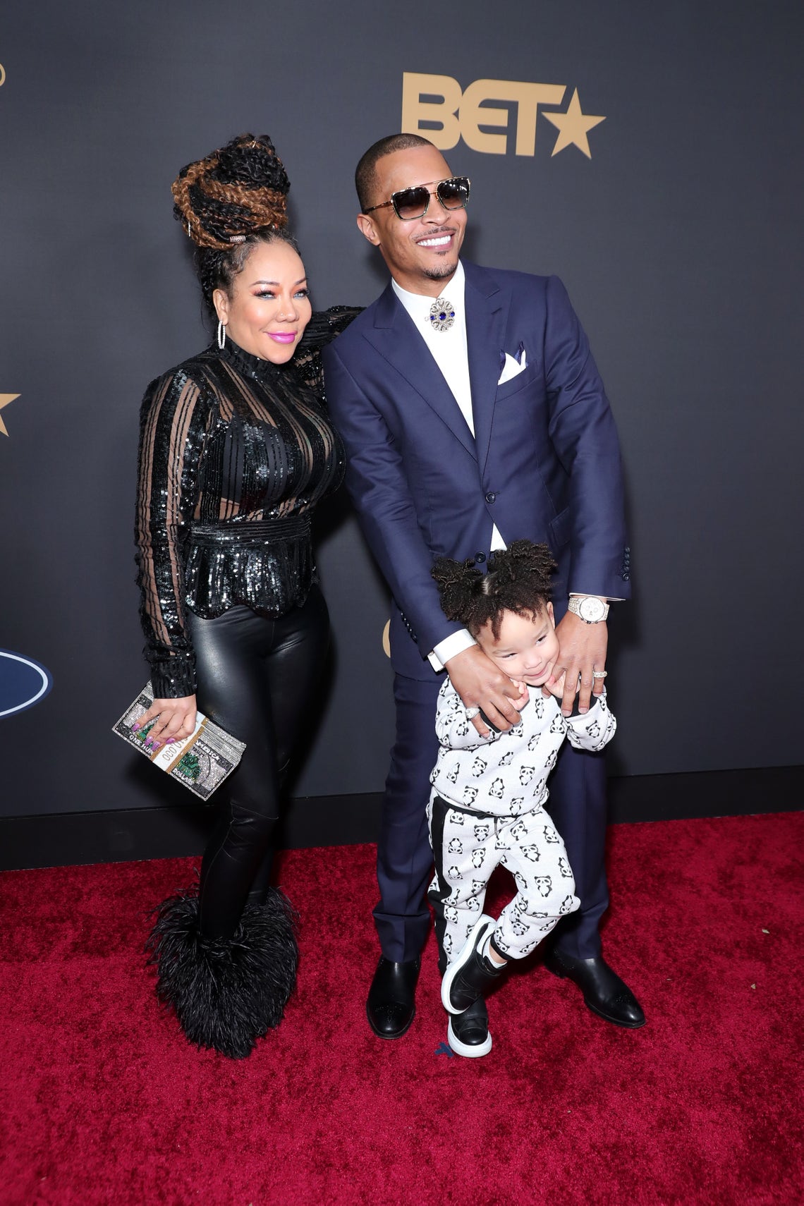 Naacp image awards red clearance carpet 2019