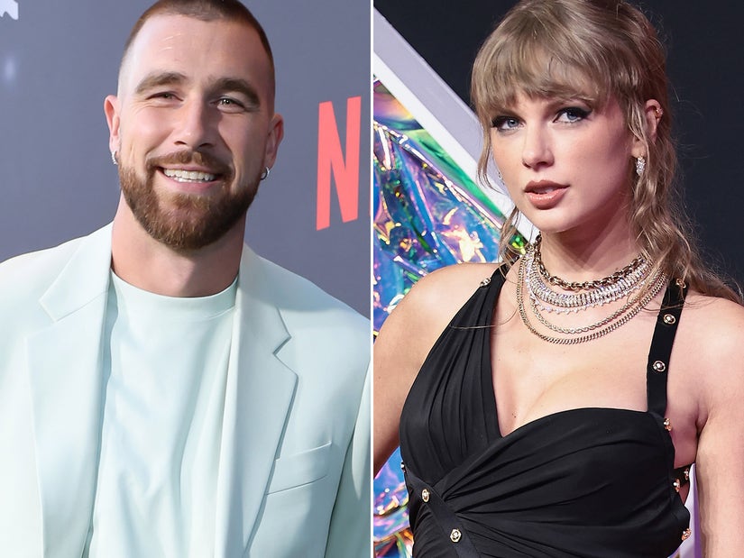 Taylor Swift and Travis Kelce couple costume goes viral