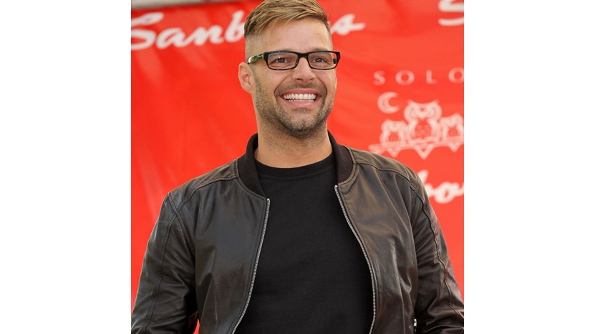 Ricky Martin and Gloria Estefan to Guest Star on 