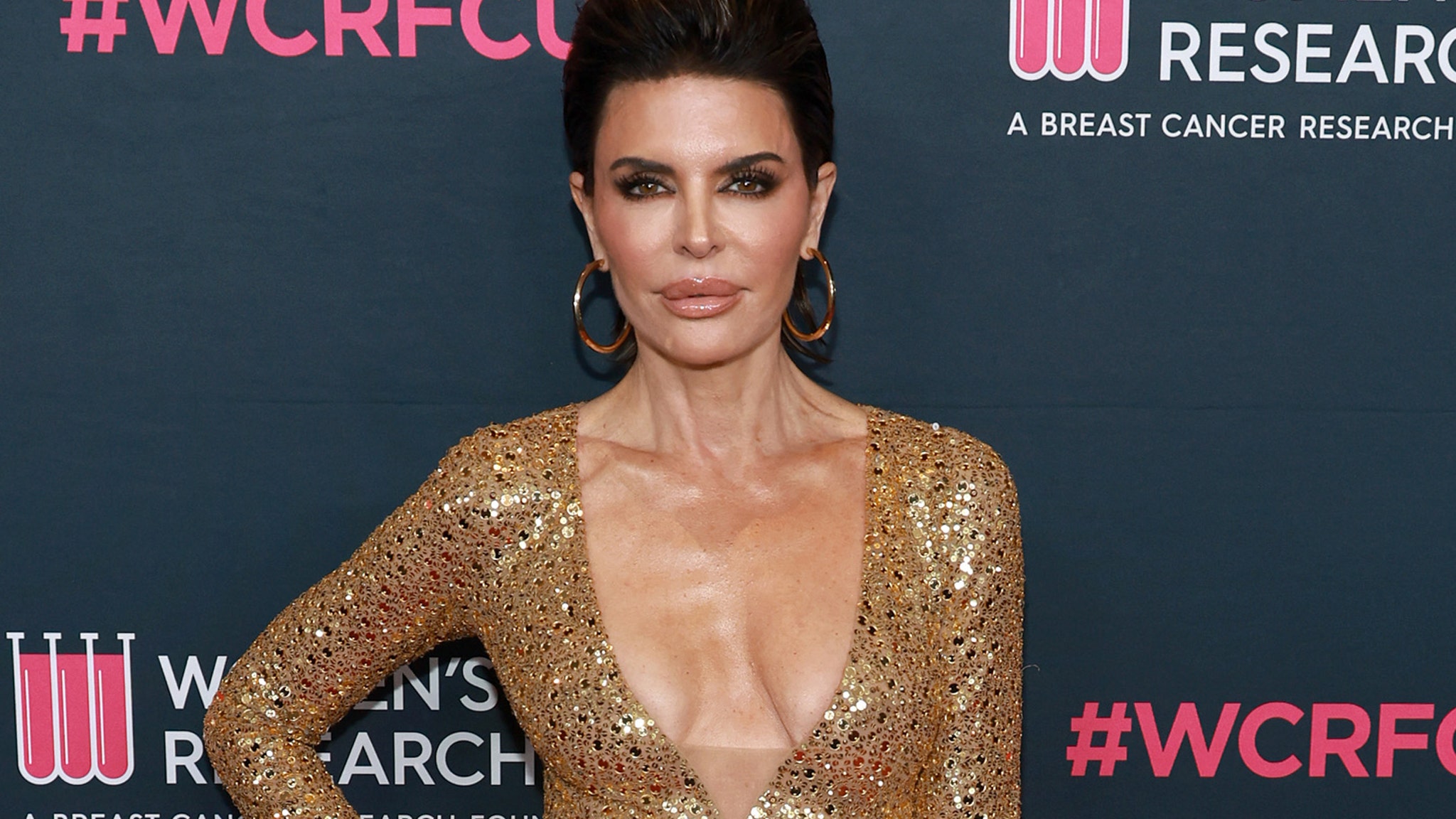 Lisa Rinna Claims She Quit RHOBH After Death Threats, Vision of Late Mom