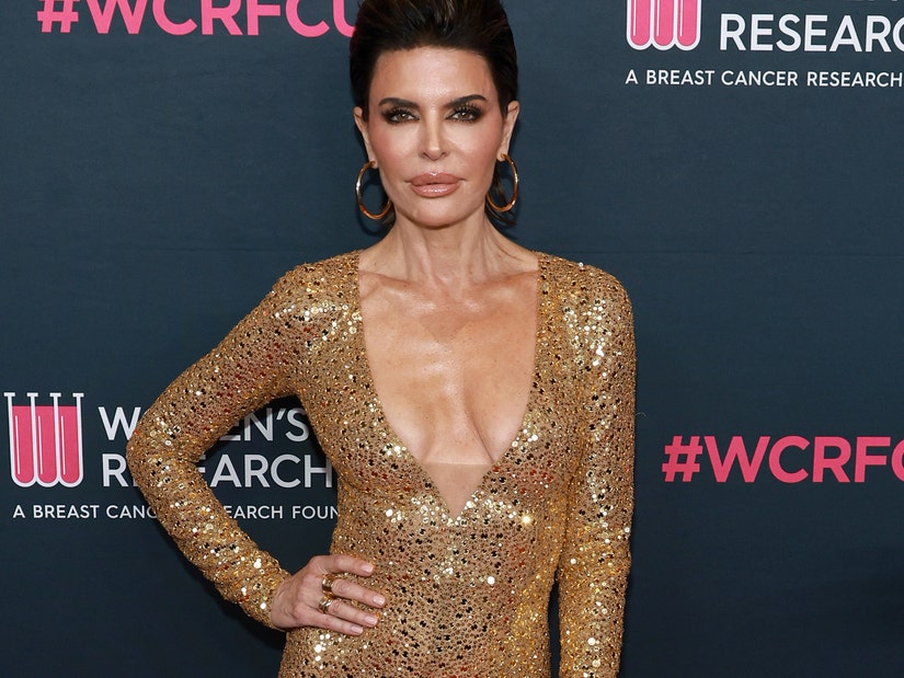 Lisa Rinna Was 'Guided' By her Deceased Mother To Quit 'RHOBH