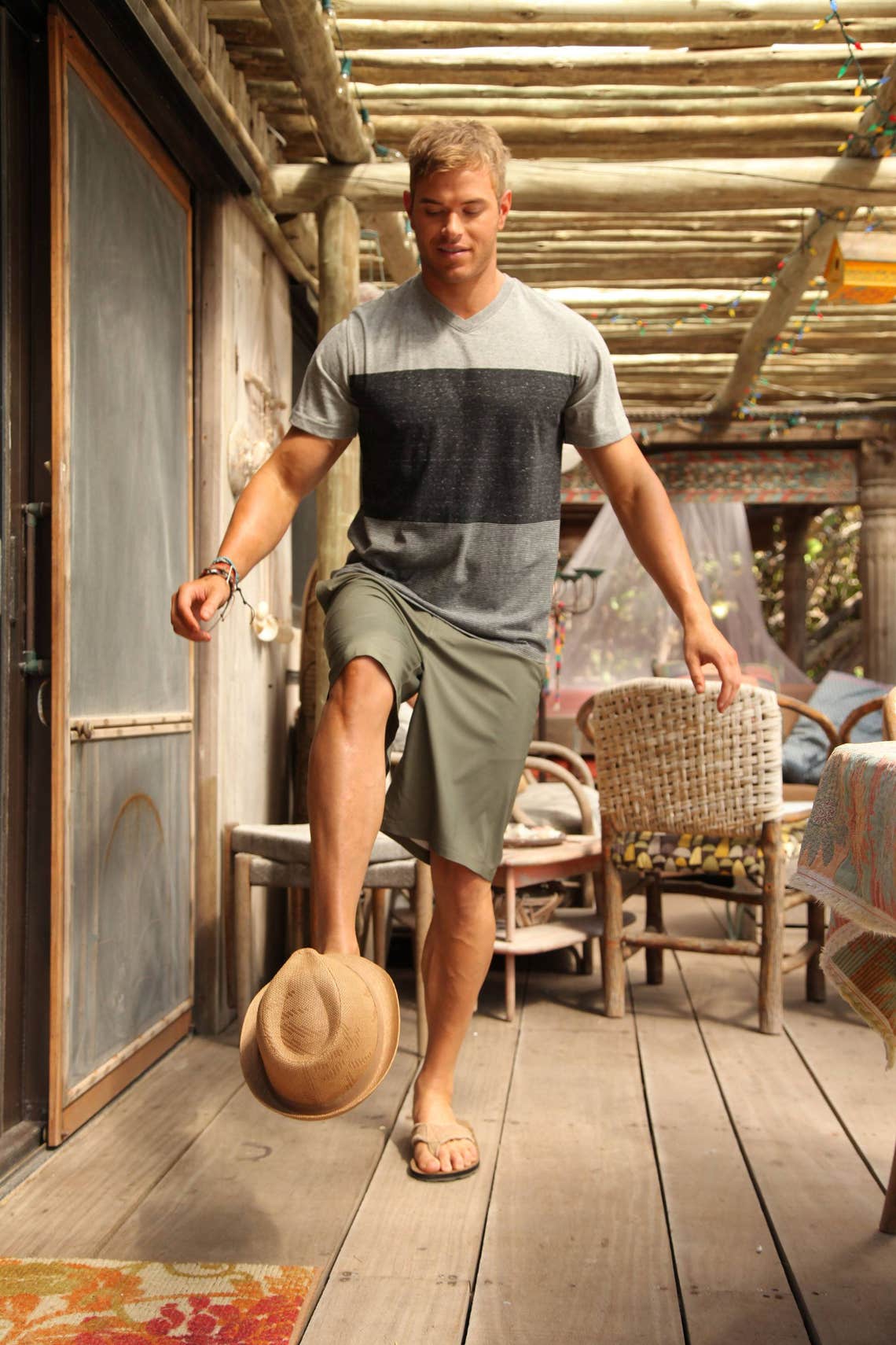 Mens Summer Print Shirt & Hawaii Shirts | Party outfit men, Pool party  outfits, Beach party outfits