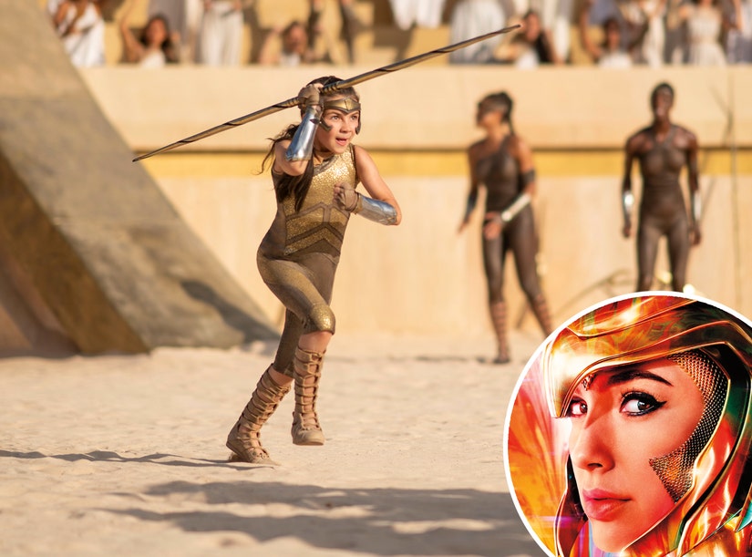 Gal Gadot Got 'Emotional' Watching This Wonder Woman 1984 Scene For The ...