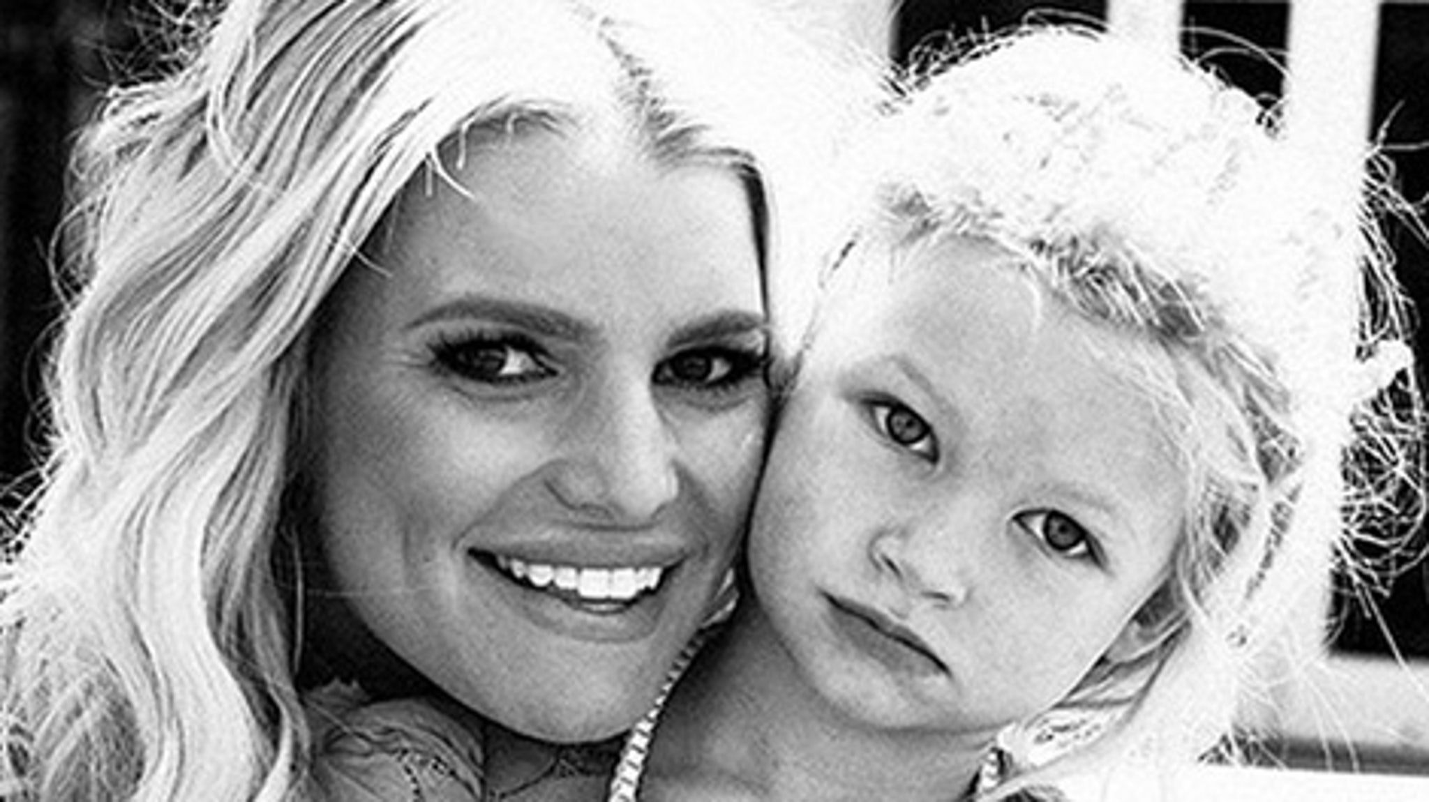 Jessica Simpson Posts Pic With Mini Me Daughter Maxwell To Celebrate