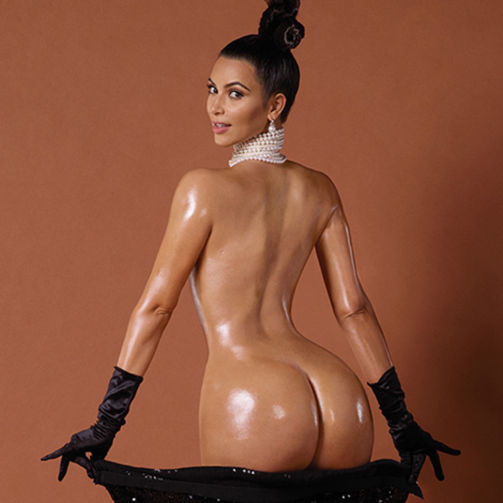 Kim kardashian nude paper
