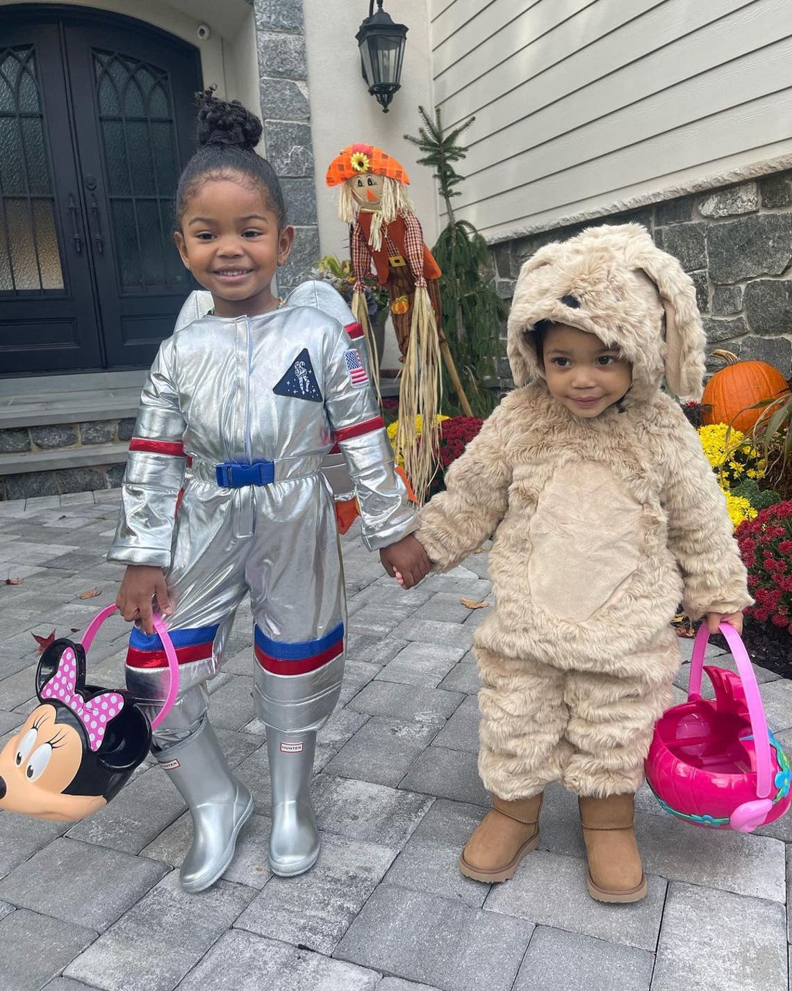 Celebrity baby hot sale halloween costumes