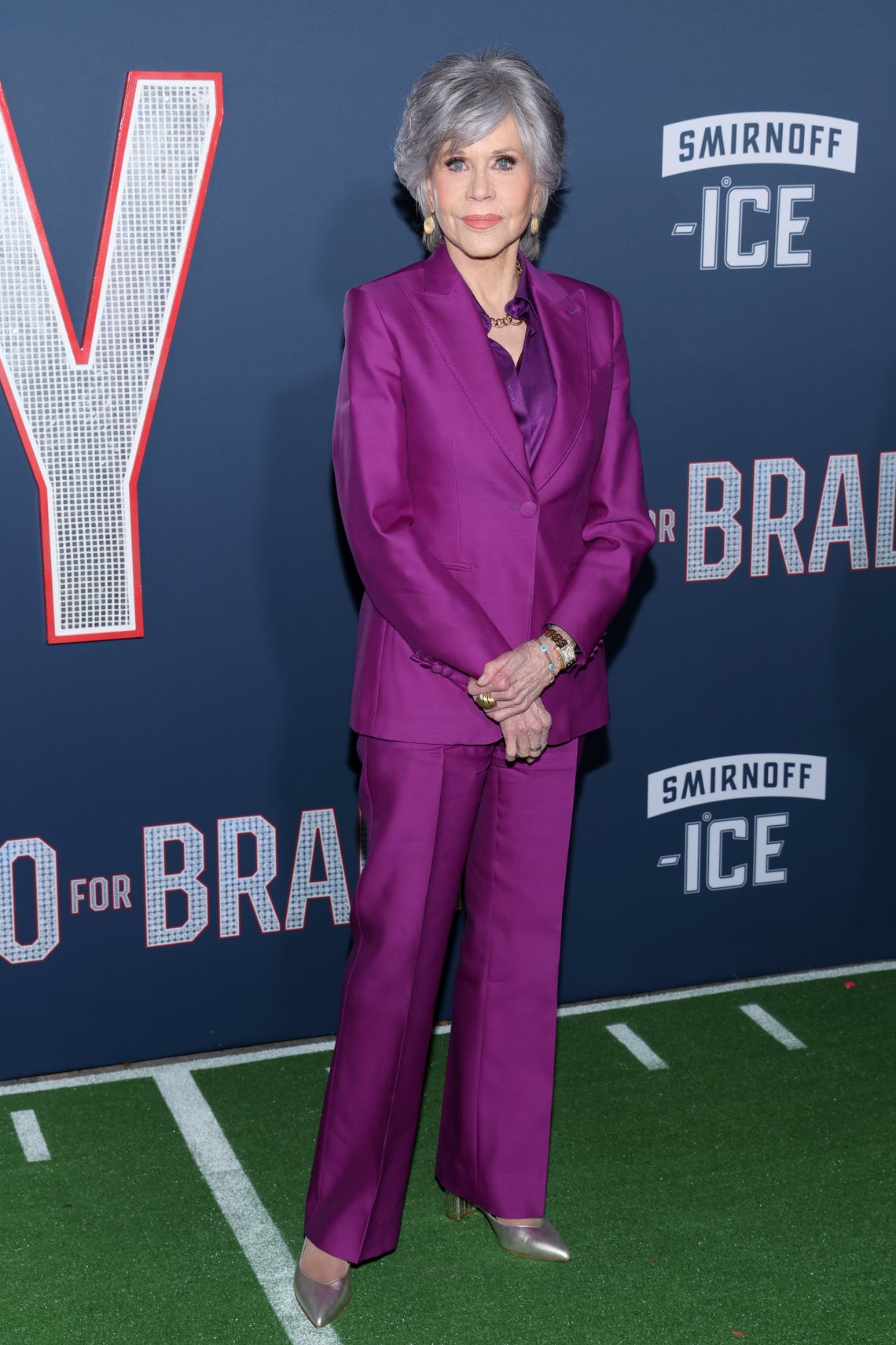 Tom Brady, Sally Field, more stars at '80 For Brady' premiere