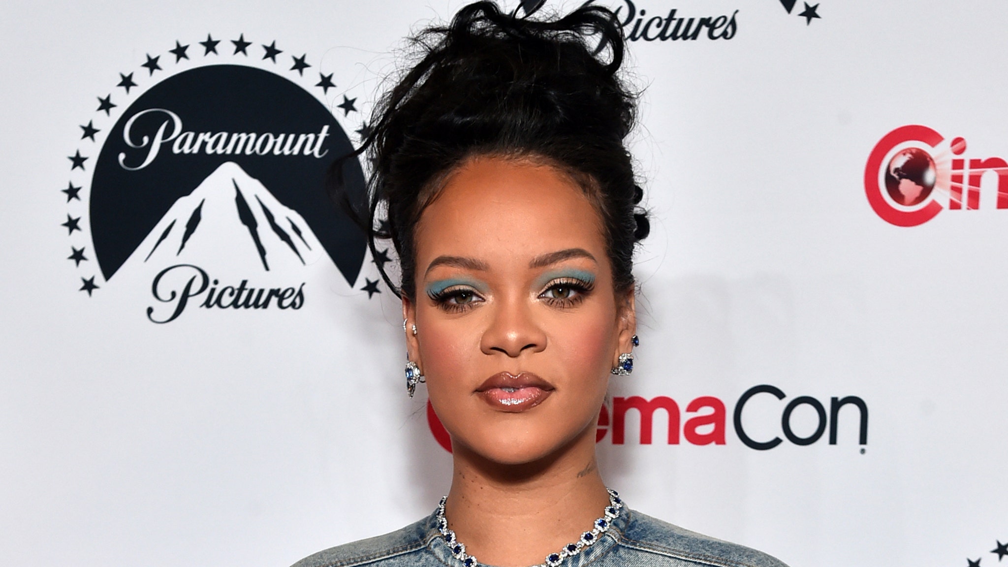 Rihanna quitte son poste de PDG de Savage X Fenty et annonce son remplacement
